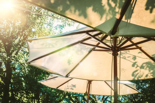 Schaduw in je tuin? Zo creëer je een koele plek om te ontspannen