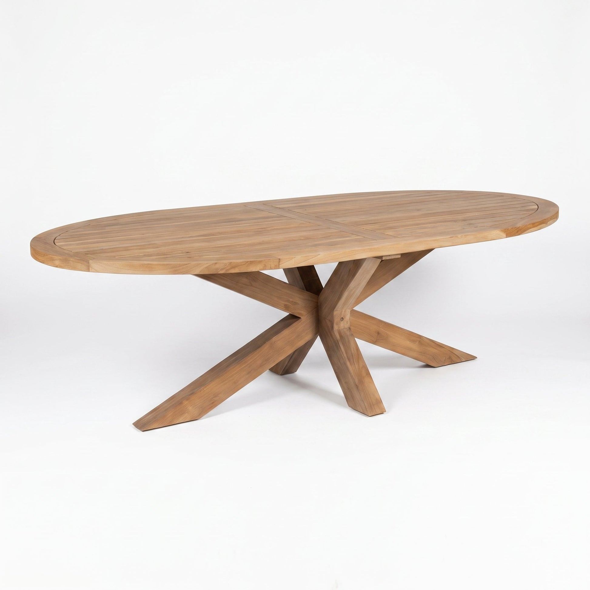 Balok ovaler Gartentisch 280 cm Teak Natural - Studio Shot - Outnest Gartenmöbel