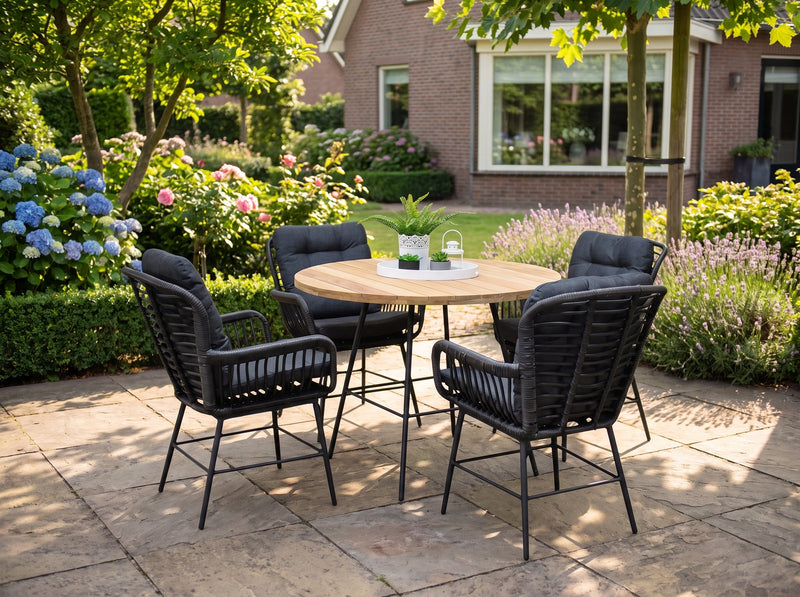 Carlton Tuinset 4 Personen - Teak / Charcoal in einem stimmungsvollen Garten - Outnest Gartenmöbel