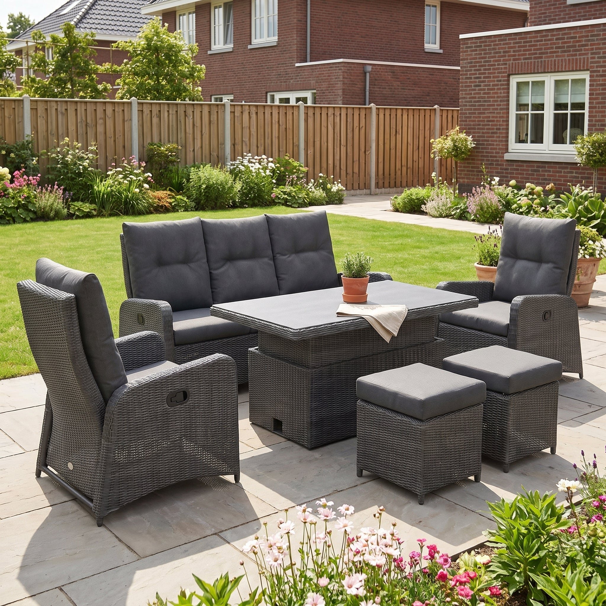 Florida Verstelbare Dining Loungeset - Rock Grey in einem stimmungsvollen Garten - Outnest Gartenmöbel