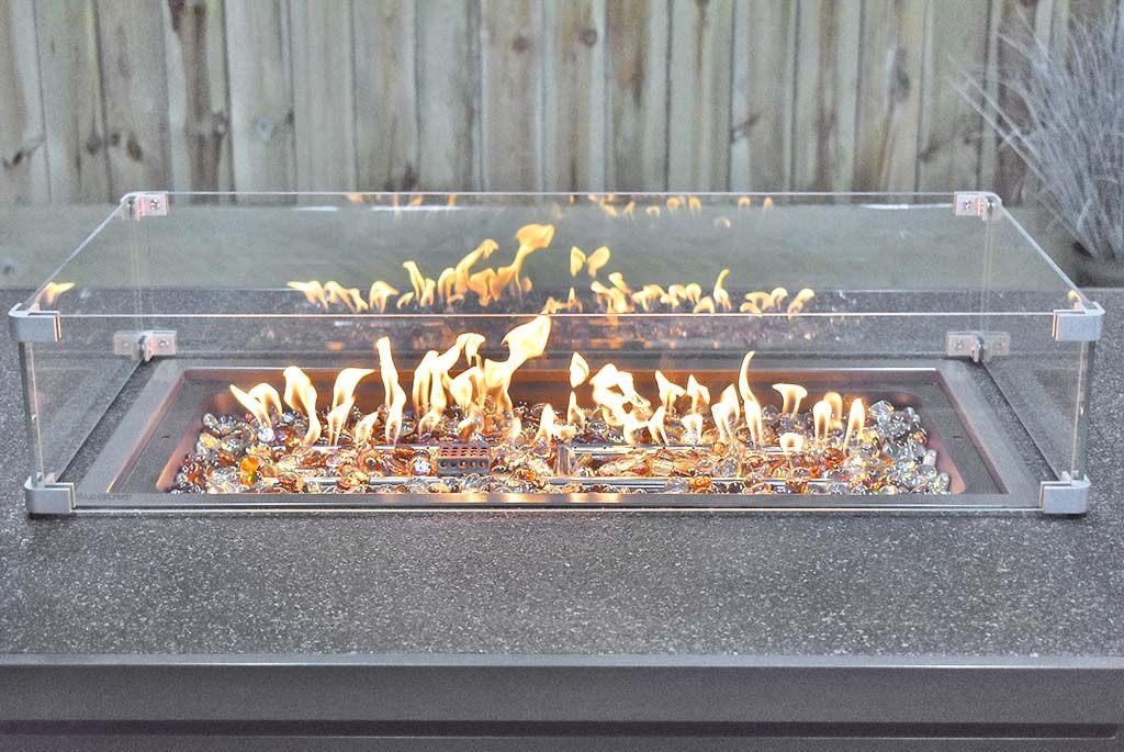 Madrid Verstellbares Loungemöbel für den Essbereich 3-Sitzer + 2 Stühle – Spraystone / Kobo Grey / Feuertisch 150 cm