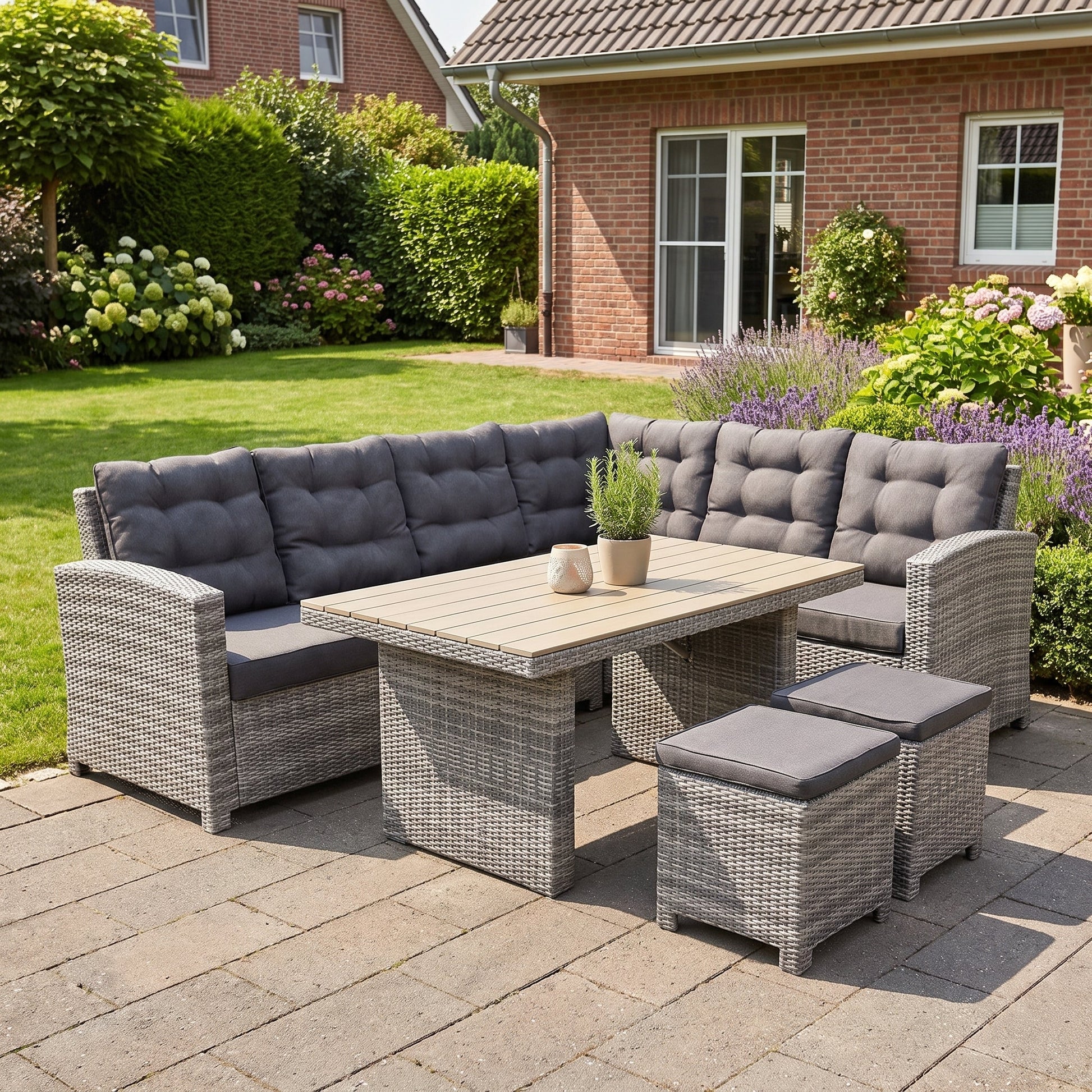 Las Palmas Dining Loungeset - Light Grey / Hoge tafel, polywood / Rechts in einem stimmungsvollen Garten - Outnest