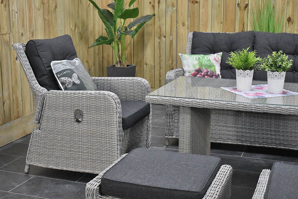 Madrid verstelbare dining loungeset 3-zits Light Kobo Grey met hockers - hocker detail - Outnest Prestige
