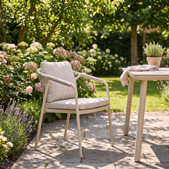 Marc Esszimmerstuhl Dining Beige im Garten - Outnest Gartenmöbel