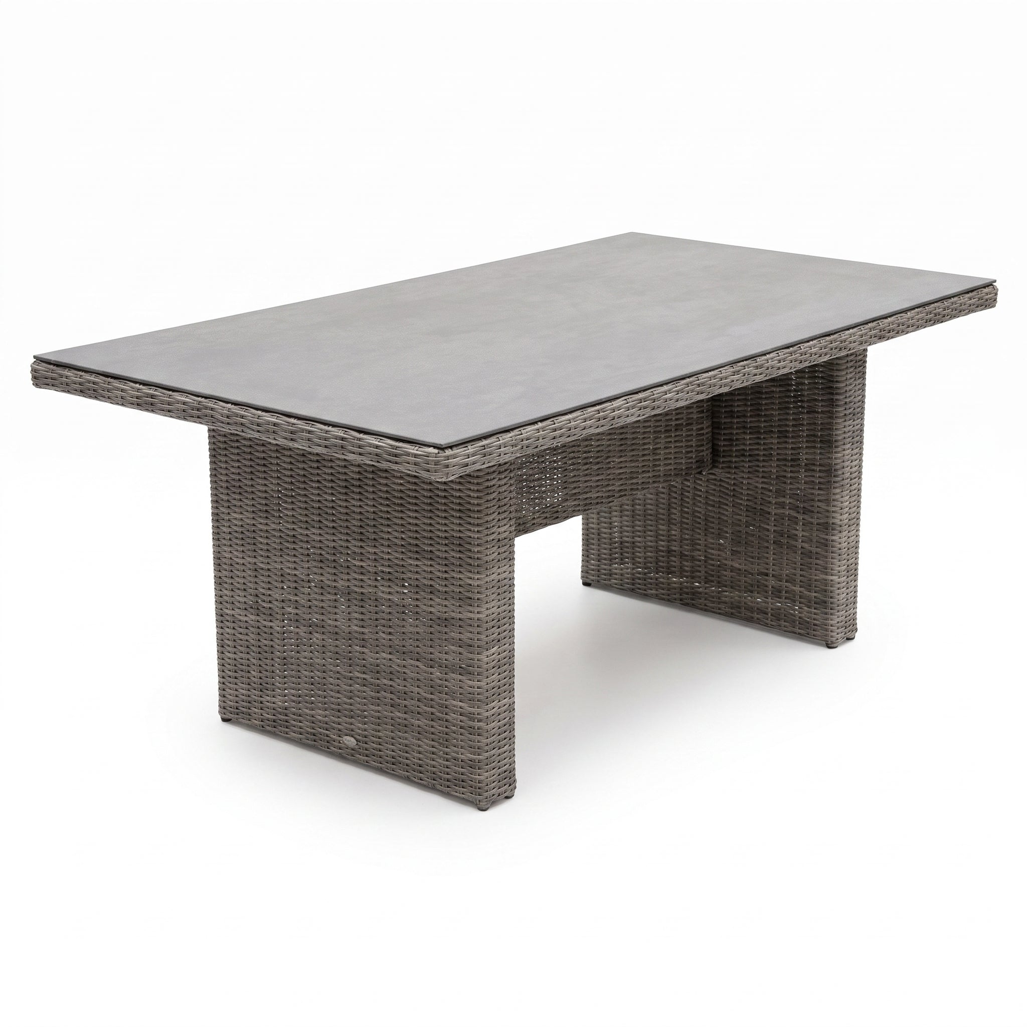 Menorca Tuintafel Spraystone - Kobo Grey 225x100cm in einem stimmungsvollen Garten - Outnest Gartenmöbel