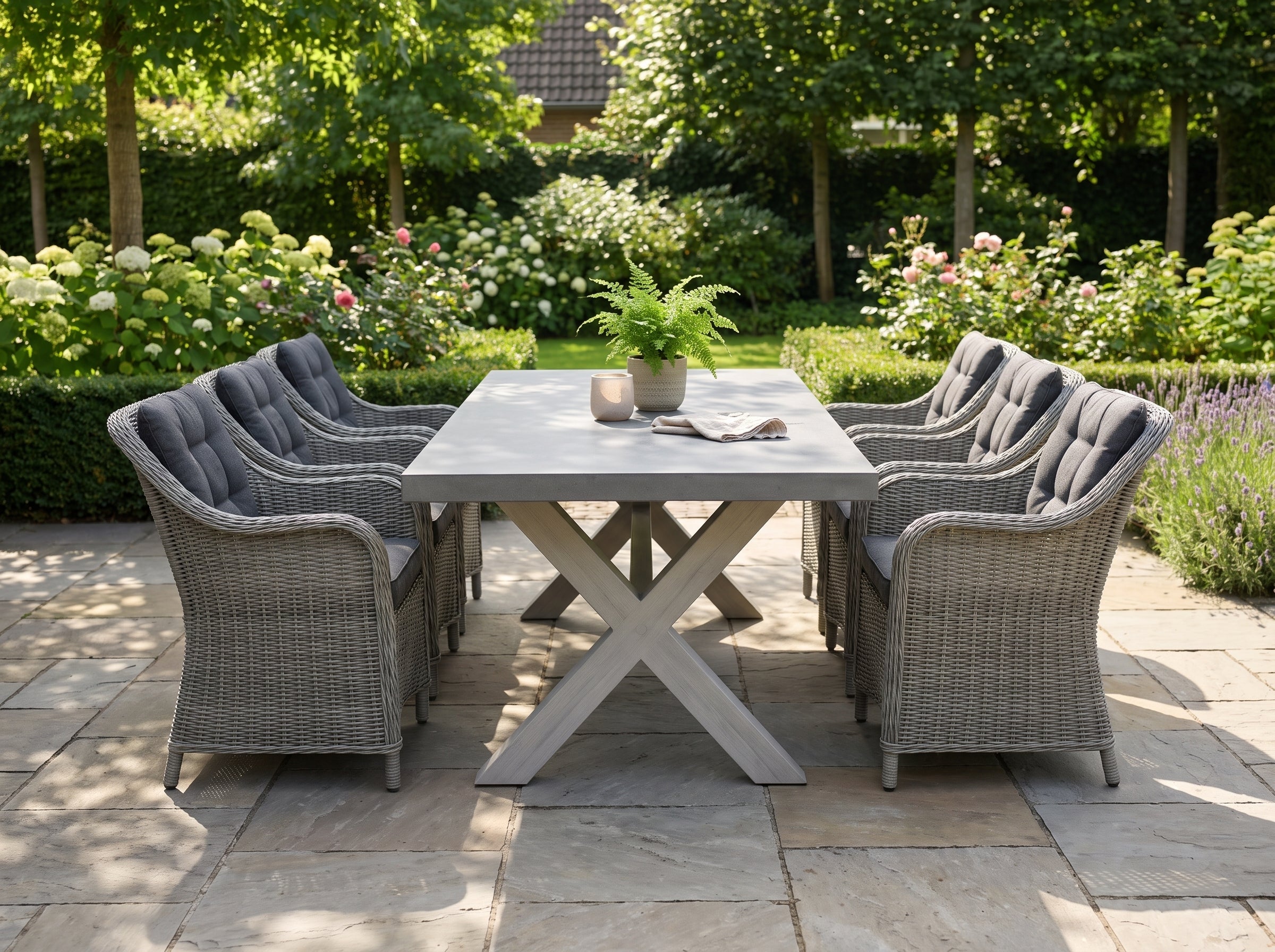 Norwich-Barcelona Verstelbare Tuinset 6 Personen - Polystone, Vintage Antique Grey / Light Kobo Grey in einem