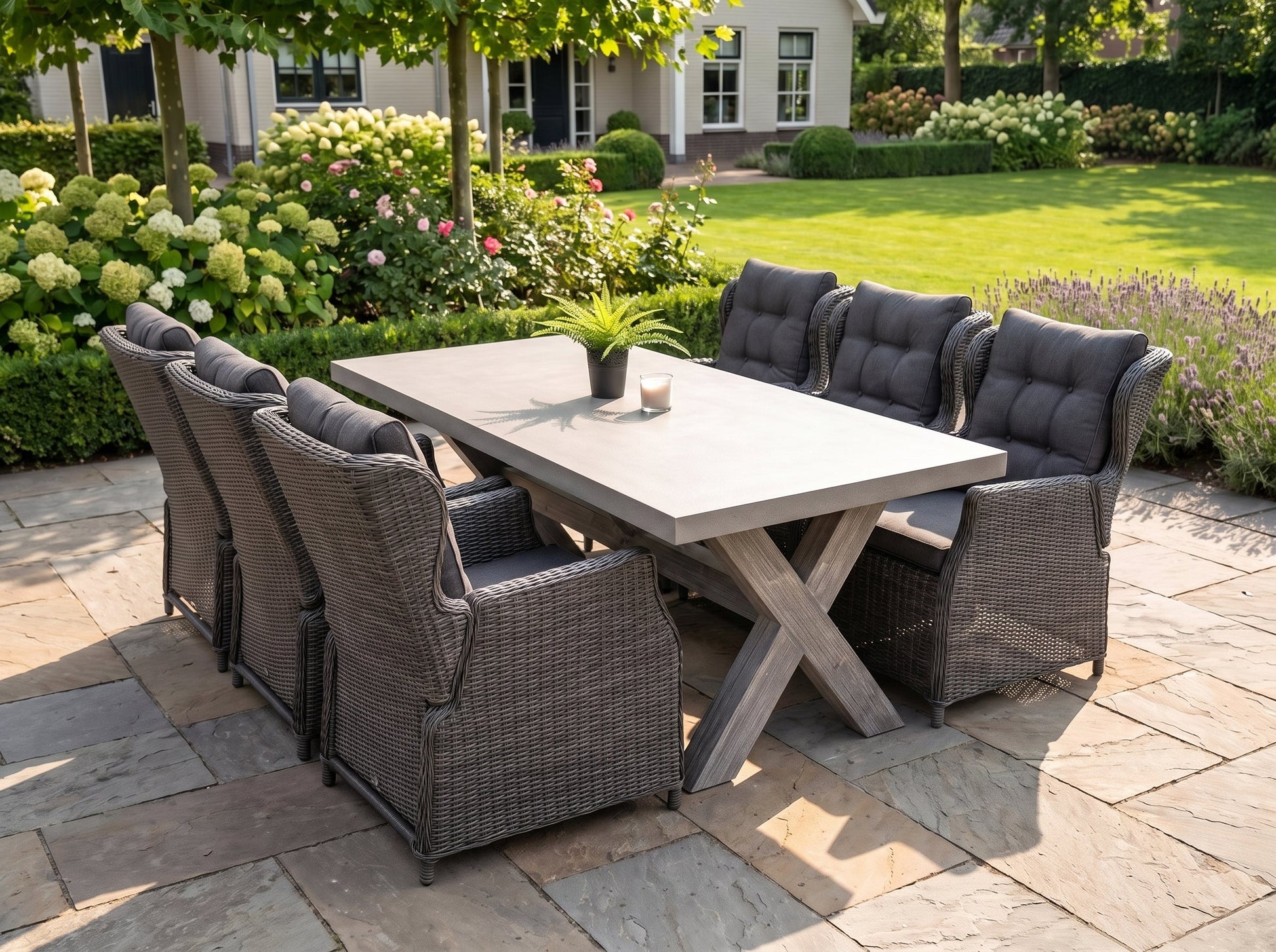 Norwich-Barcelona Verstelbare Tuinset 6 Personen - Polystone, Vintage Antique Grey / Rock Grey in einem stimmungsvollen