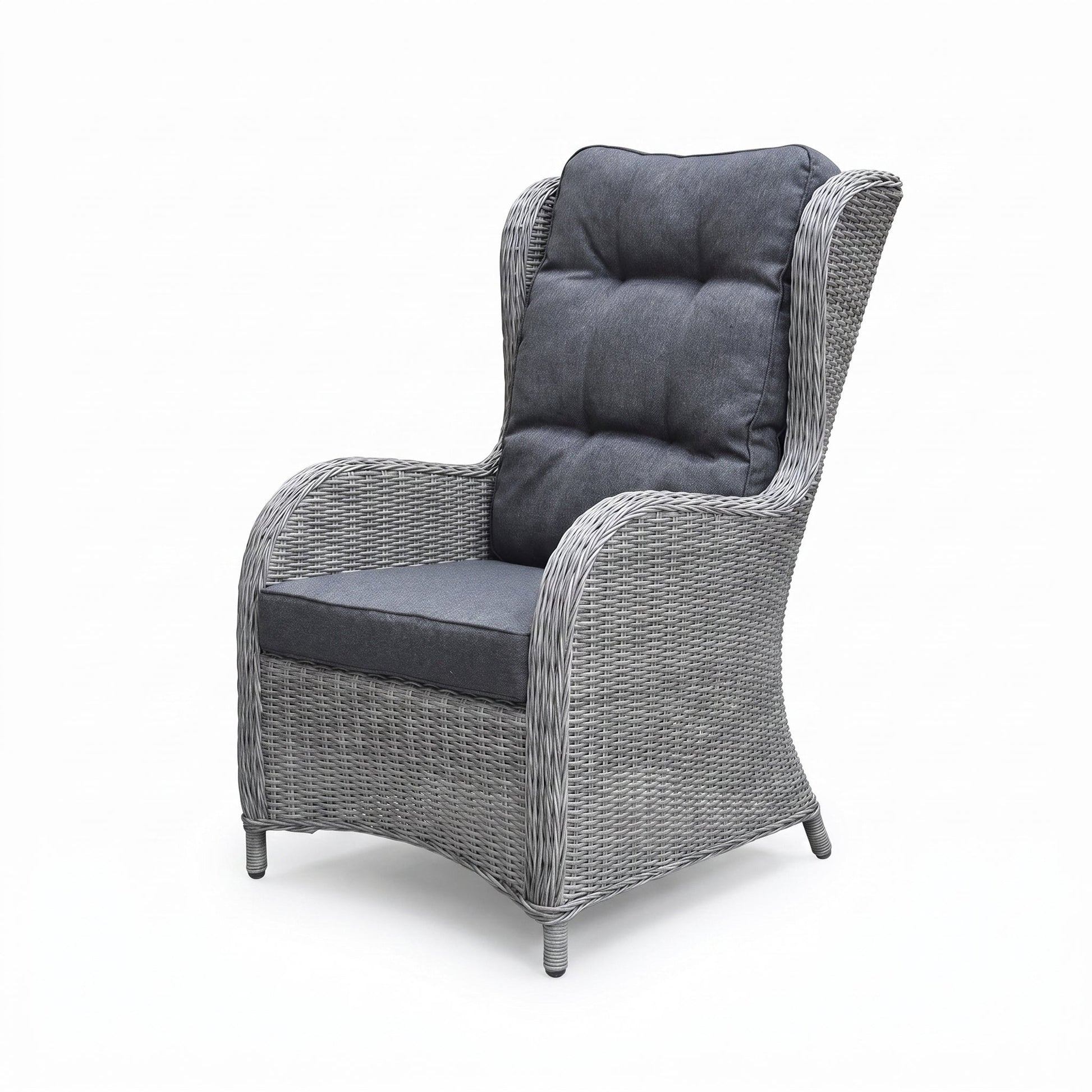 Phoenix Loungestoel - Natural Grey in einem stimmungsvollen Garten - Outnest Gartenmöbel