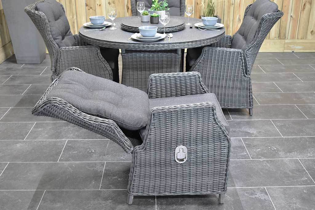 Rio tuinset 4 personen Darwin Rock Grey sfeerbeeld in tuin
