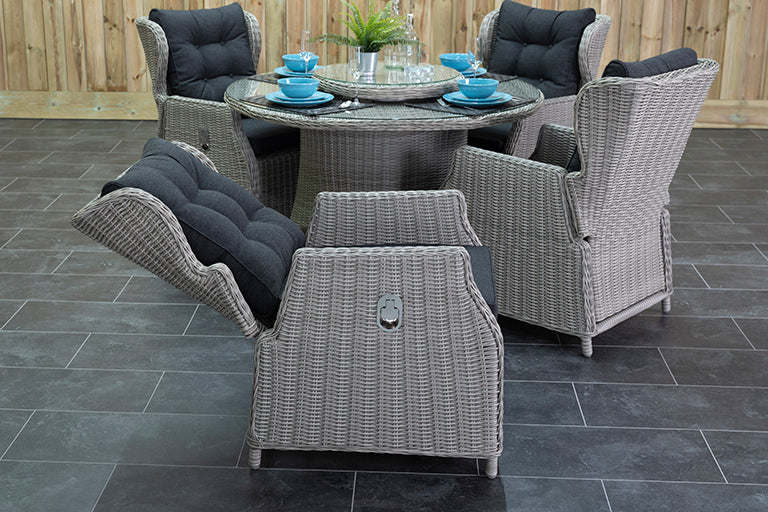 Light Kobo Grey wicker close-up