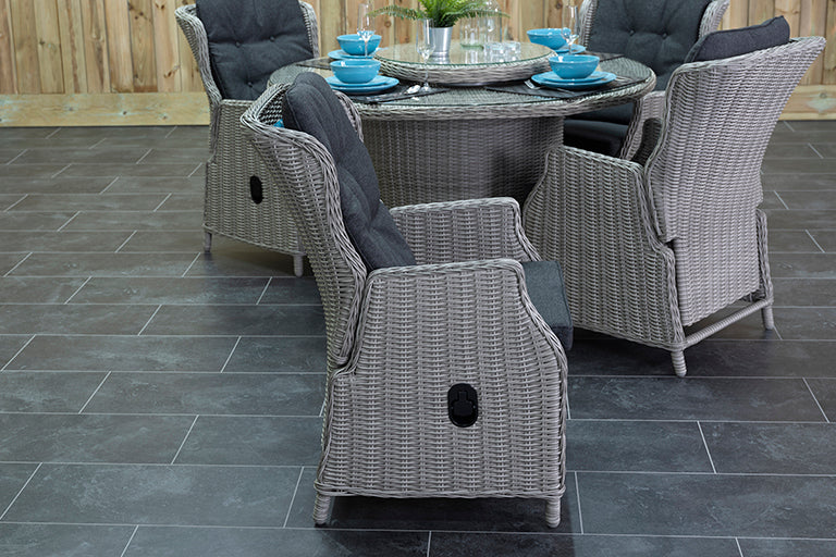 Rio tuinset 4 personen Darwin Light Kobo Grey sfeerbeeld in tuin