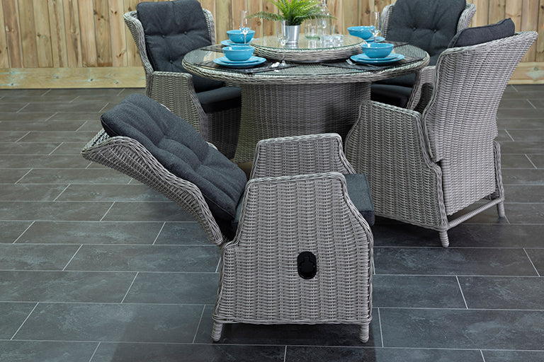 Light Kobo Grey wicker close-up