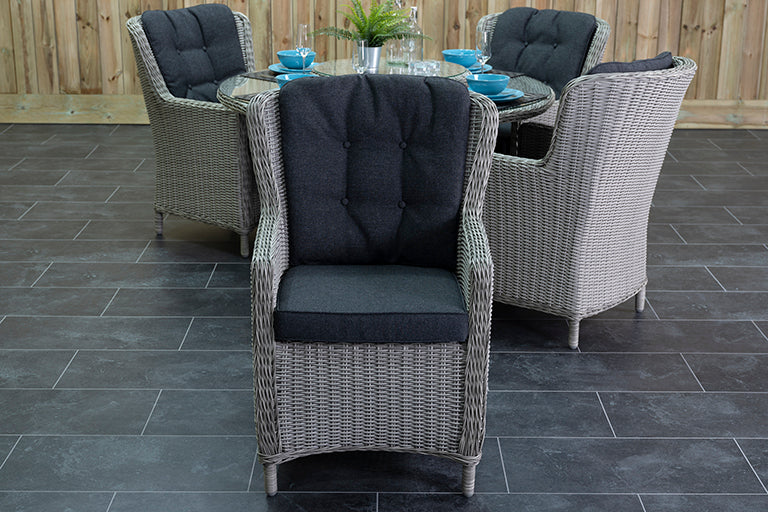 Rio tuinset 4 personen Marina Light Kobo Grey sfeerbeeld in tuin